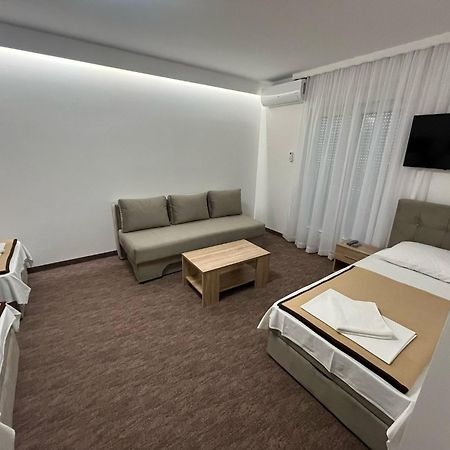 Motel Aura Μόσταρ Εξωτερικό φωτογραφία