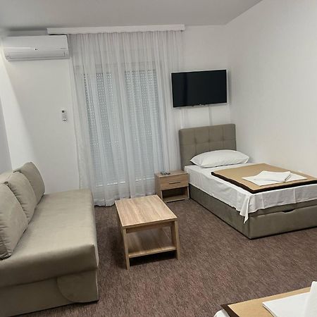 Motel Aura Μόσταρ Εξωτερικό φωτογραφία