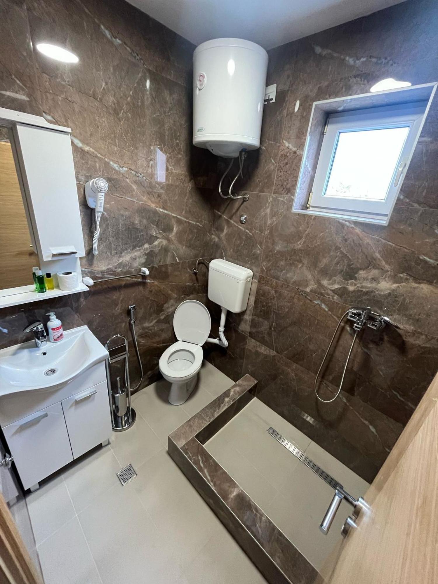 Motel Aura Μόσταρ Εξωτερικό φωτογραφία