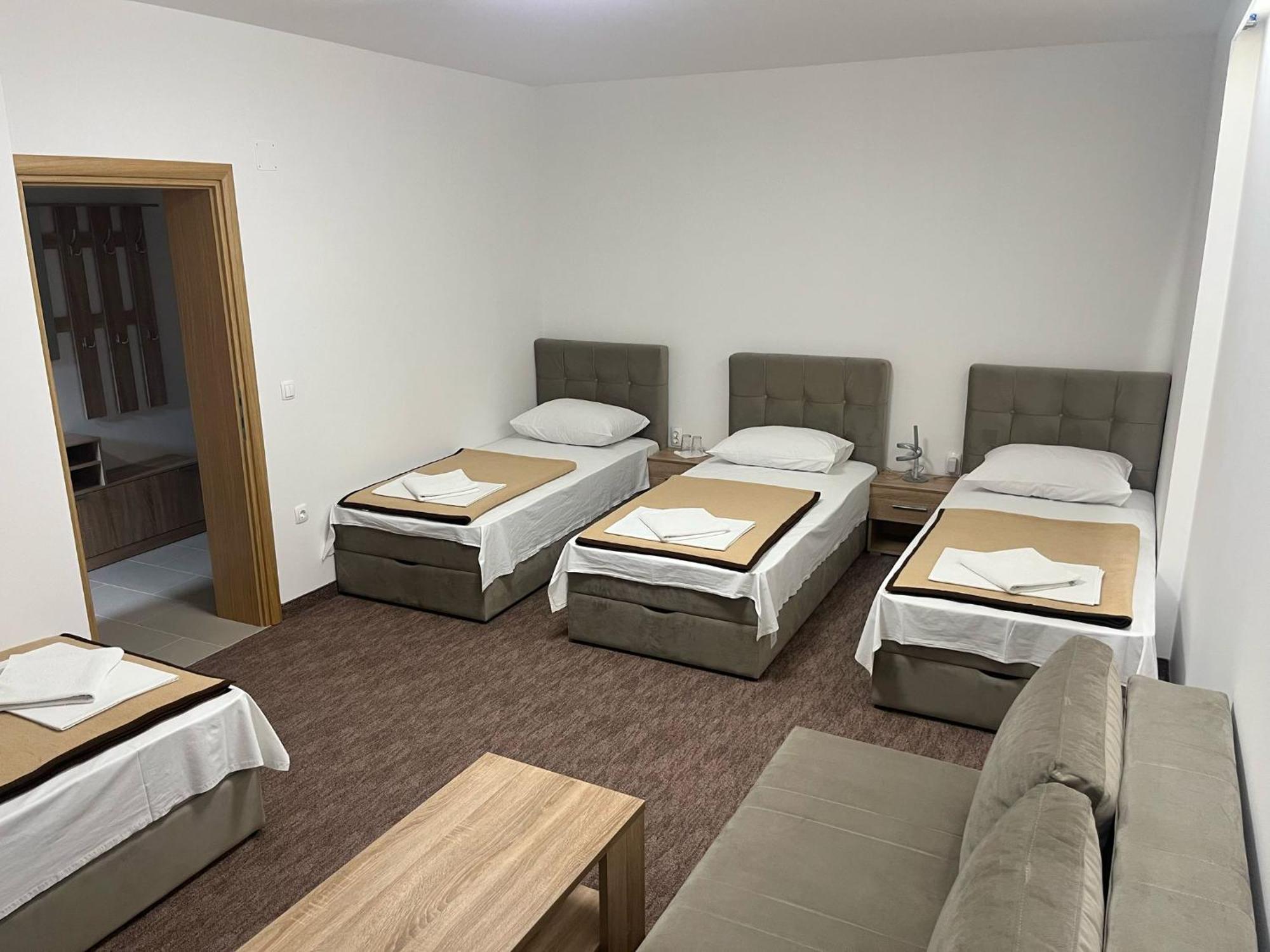 Motel Aura Μόσταρ Εξωτερικό φωτογραφία