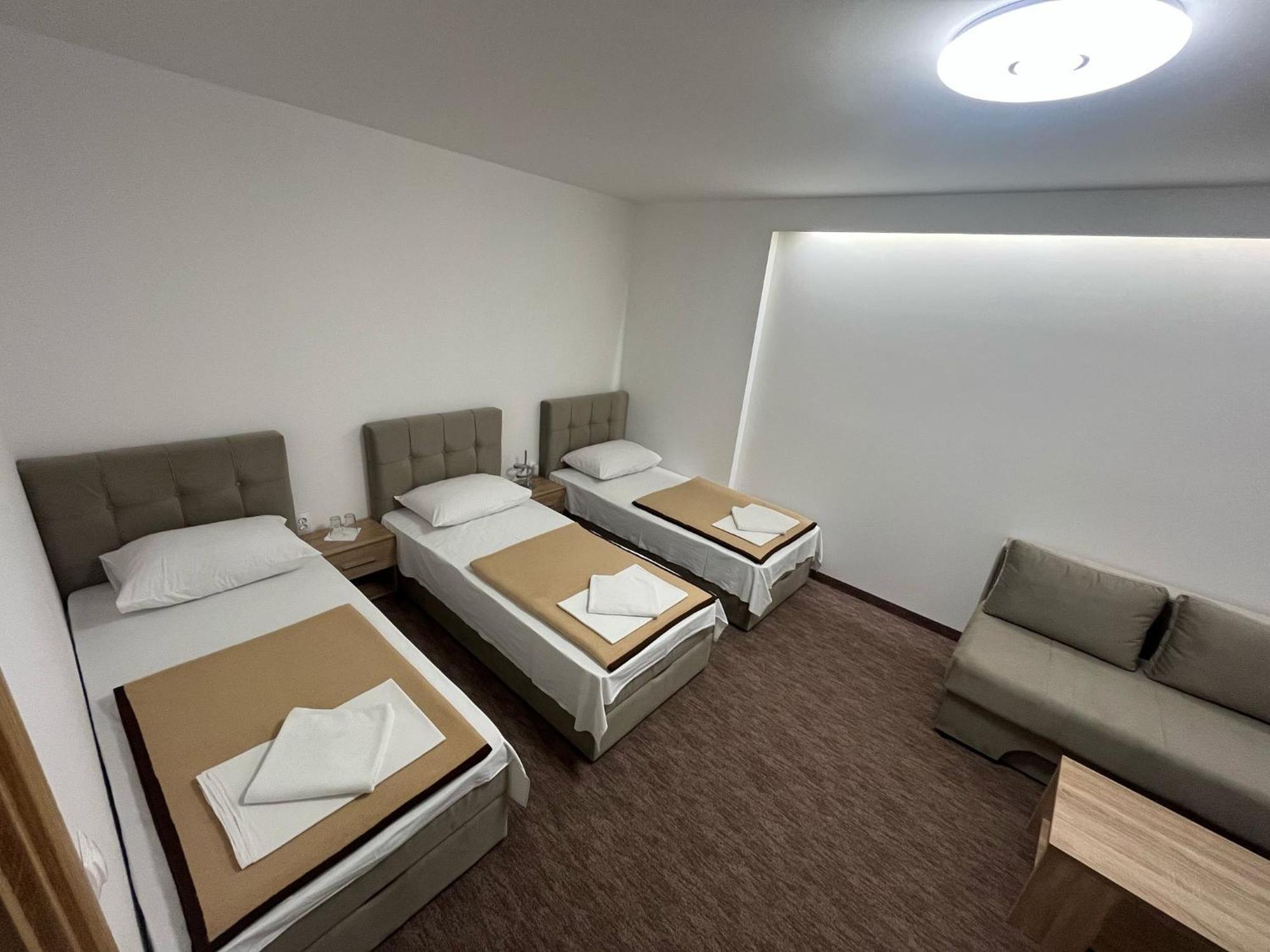 Motel Aura Μόσταρ Εξωτερικό φωτογραφία