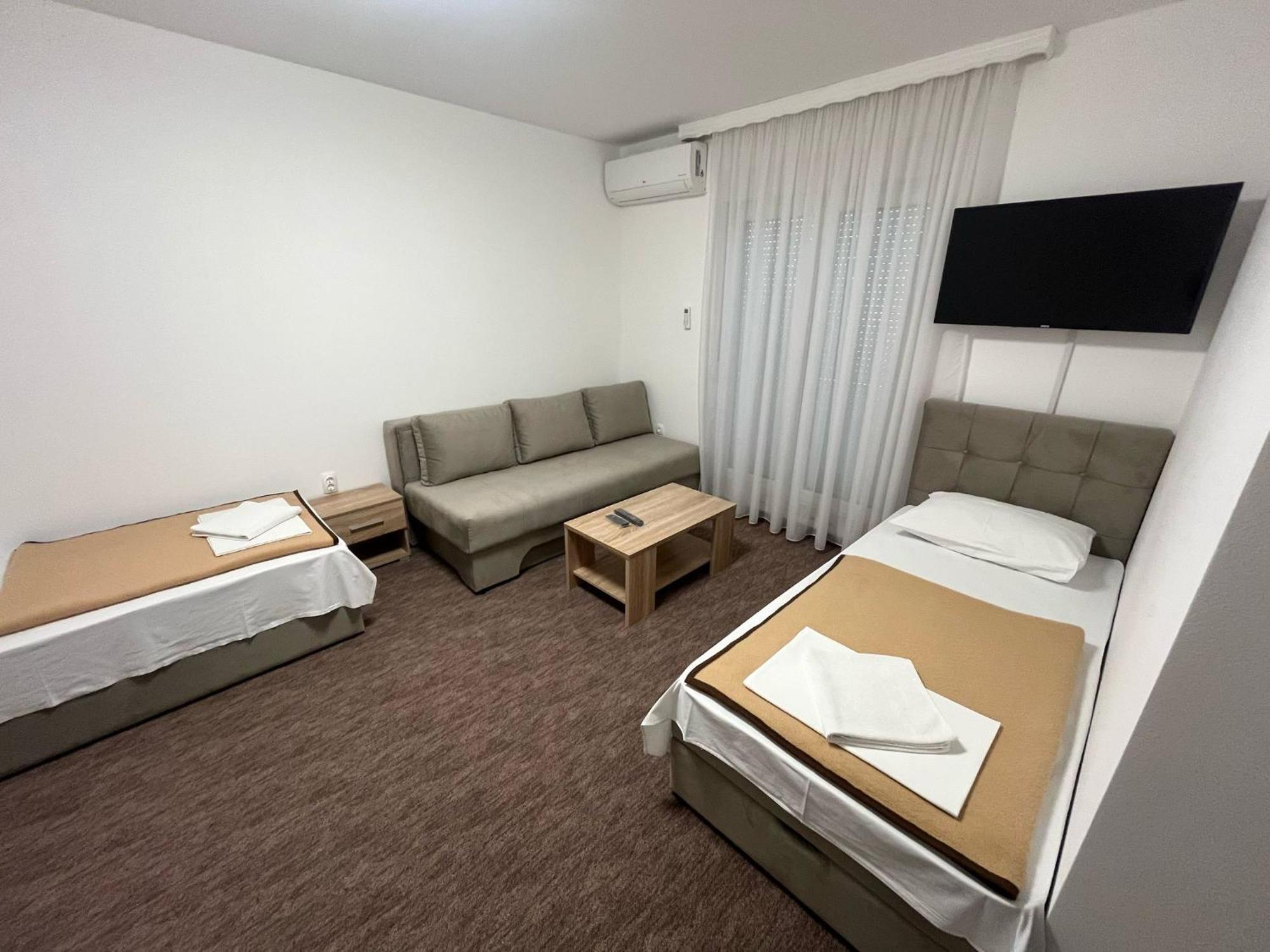 Motel Aura Μόσταρ Εξωτερικό φωτογραφία