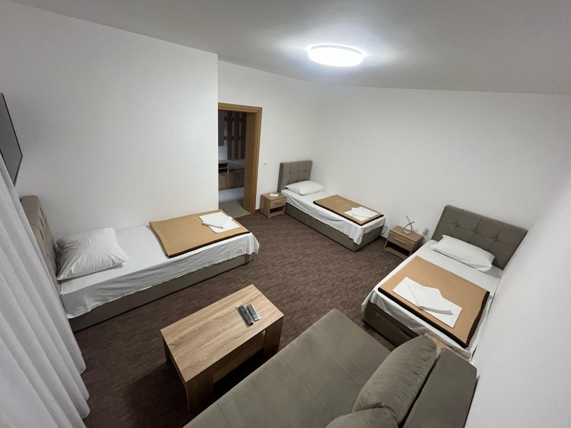 Motel Aura Μόσταρ Εξωτερικό φωτογραφία